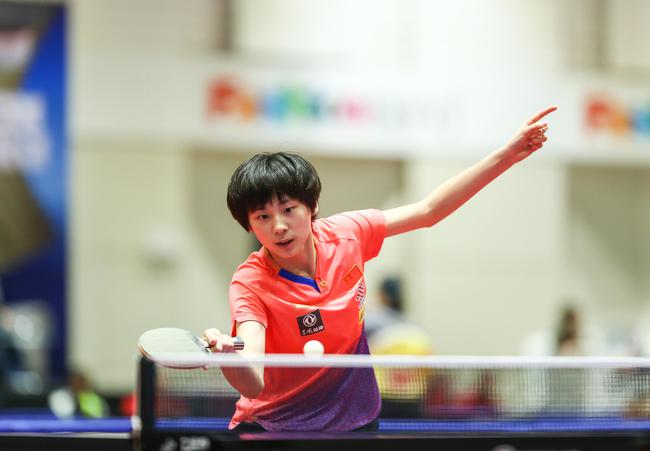 与半职业足 与半职业足