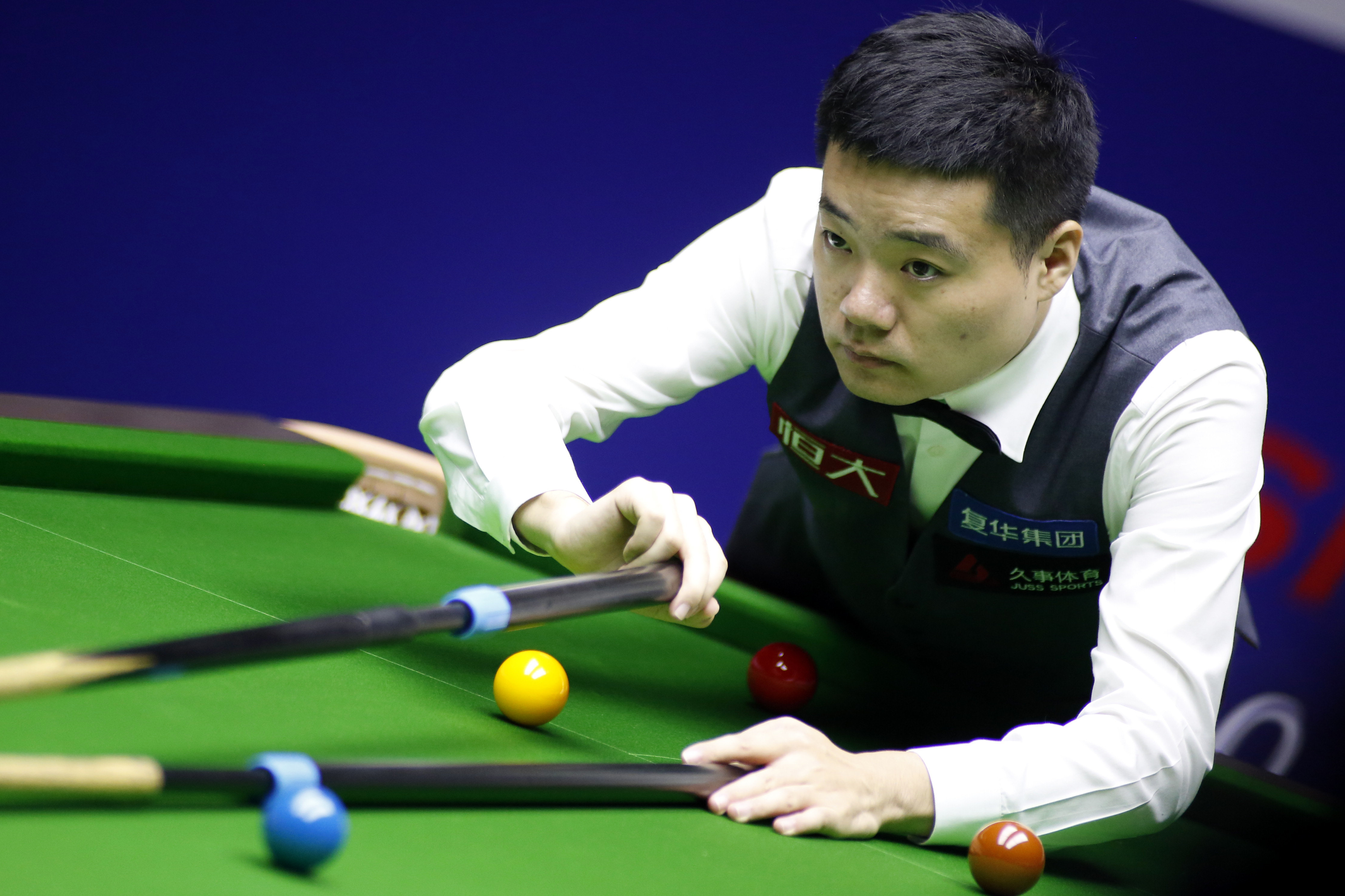 此前的一些 此前的一些