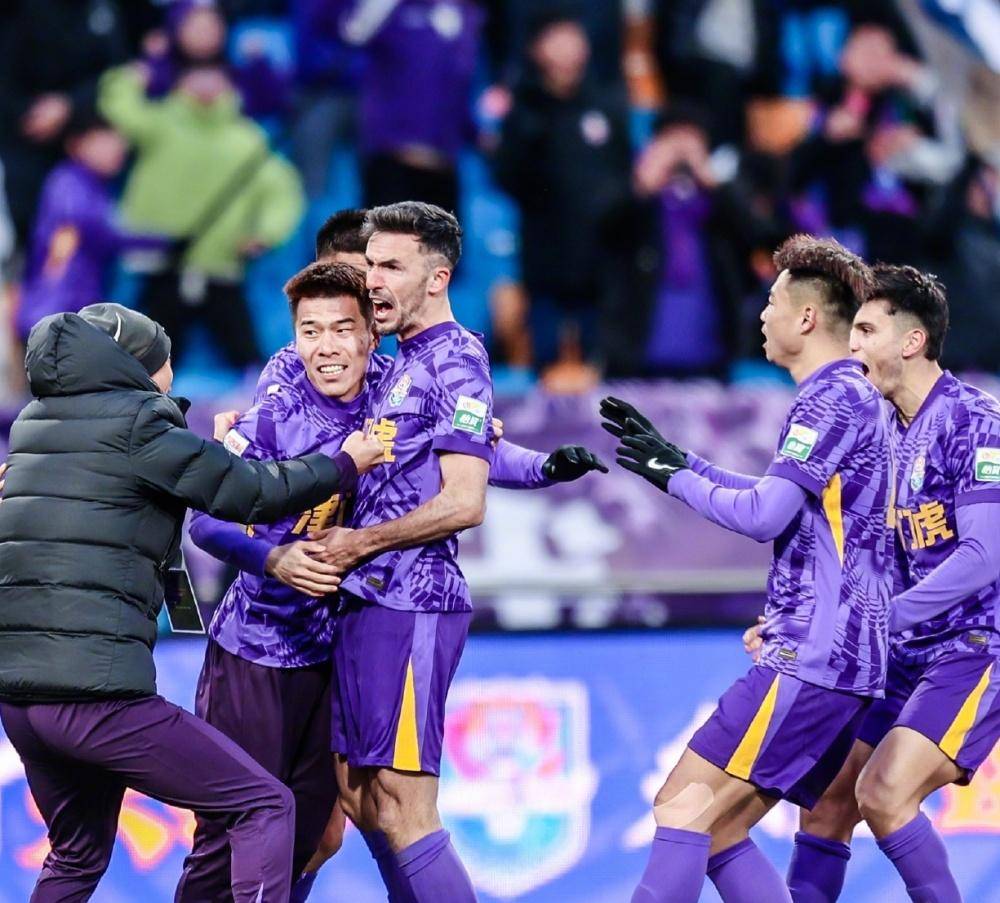 顯了俱樂部 顯了俱樂部